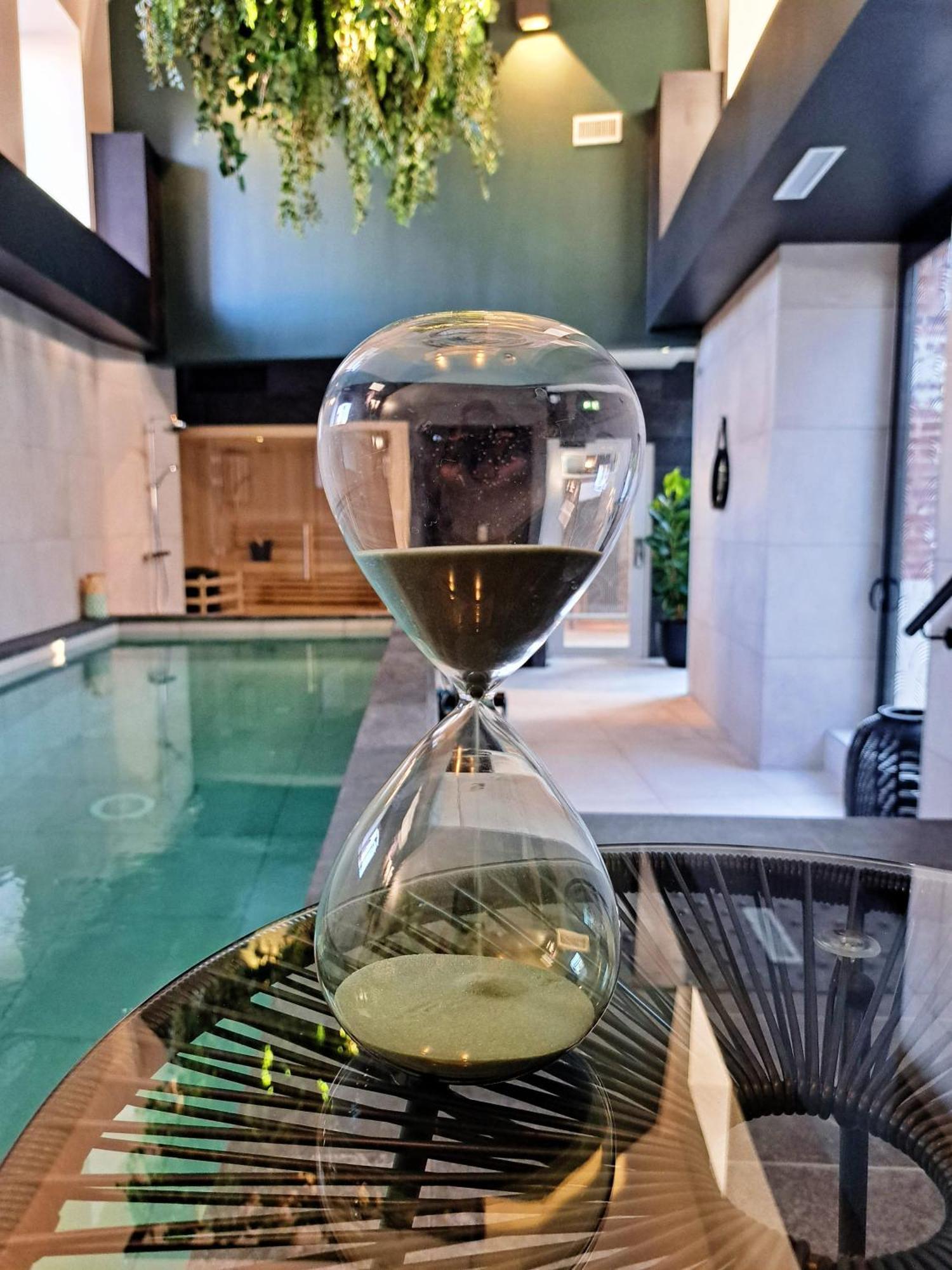 Brit Hotel Les Voyageurs Loudeac Bagian luar foto