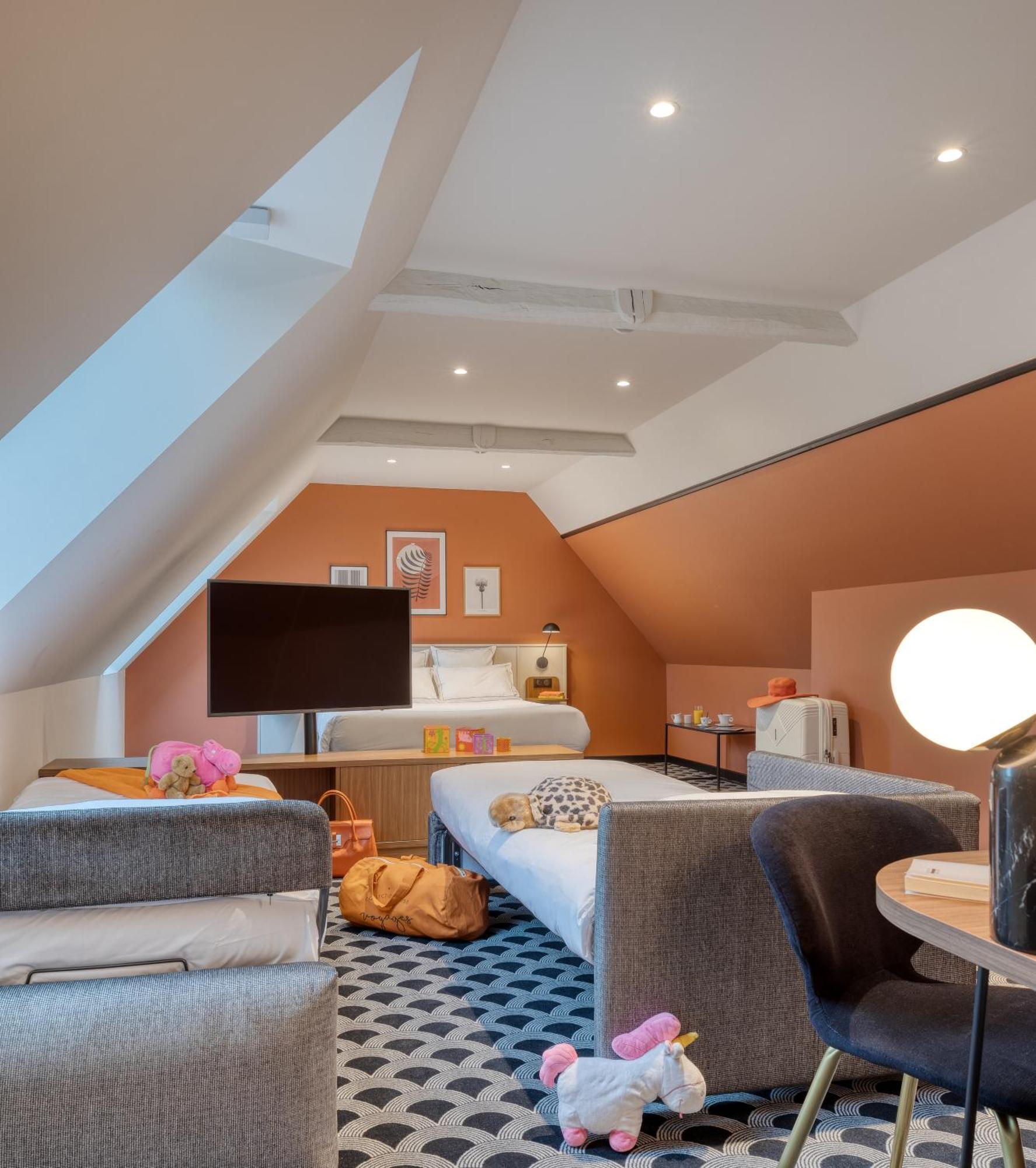 Brit Hotel Les Voyageurs Loudeac Bagian luar foto