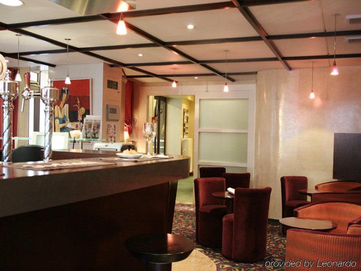 Brit Hotel Les Voyageurs Loudeac Restoran foto